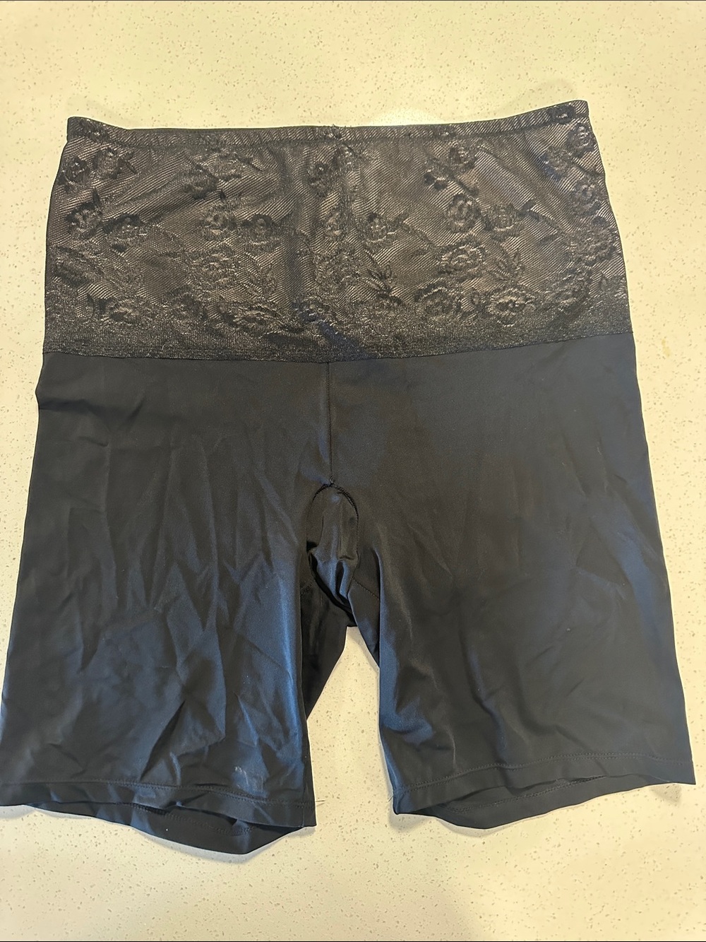 Torrid High-Waist Lace Shaping Shorts - Blackout, size:2 (18-20)